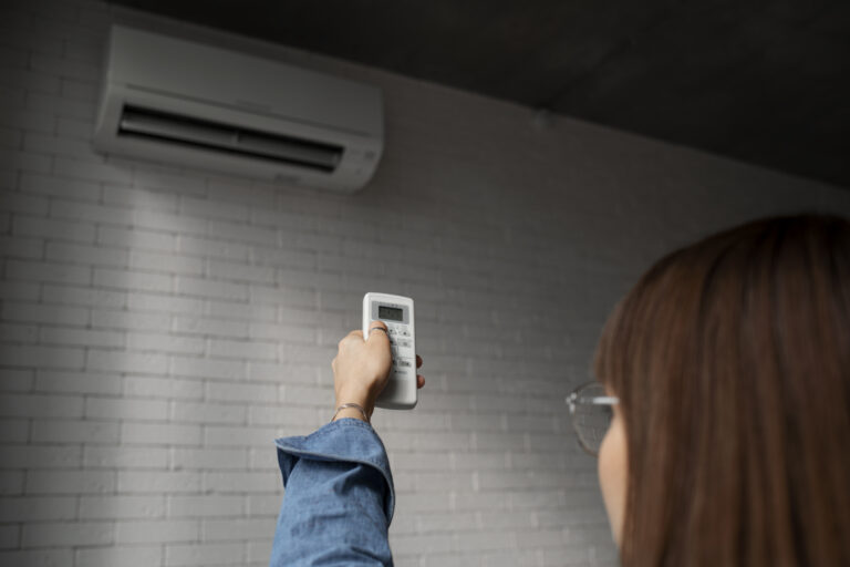 ⚠️ Erreur E1, F0, A5… Que signifient ces codes sur votre PAC ?