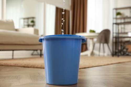seau pour recueillir de l'eau