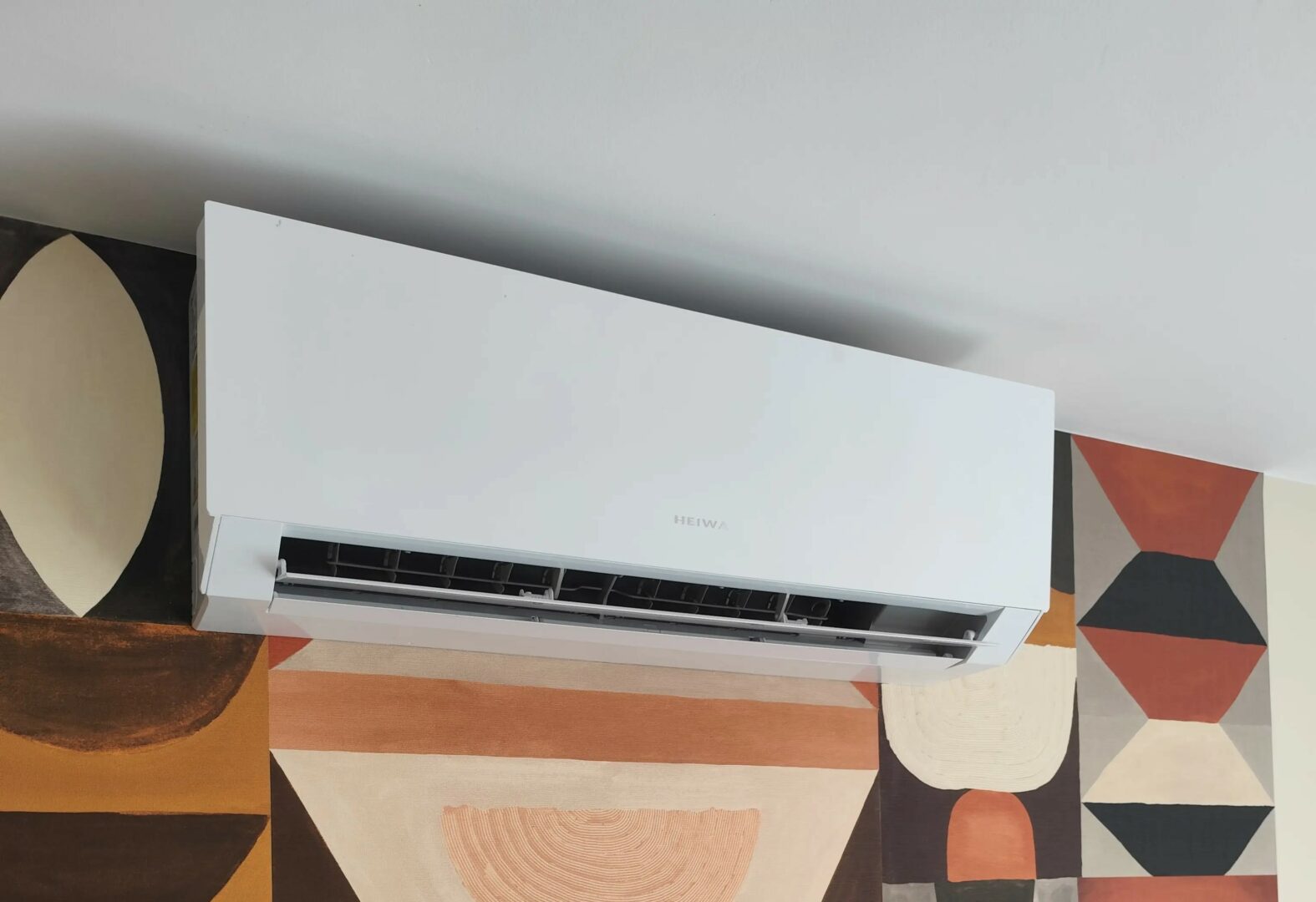 Installation climatisation réversible Mitsubishi Electric à Lorient par PCM Habitat